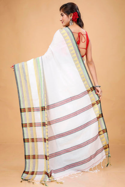 Vasthrlay Classic Traditional Saree with elegant begampuri styling
