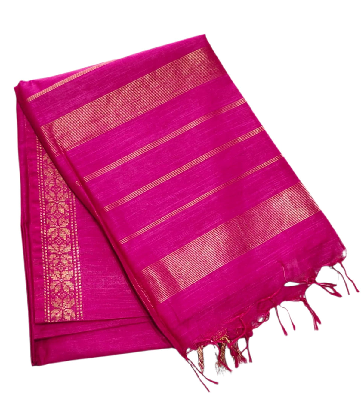 Vasthrlay Classic Handwoven Designer Saree for festive ethnic occasions