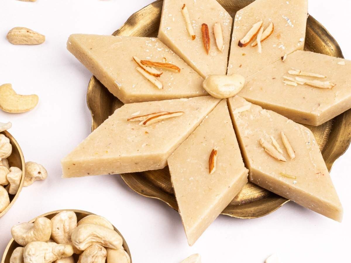 Sweet Magic Foods Cashew Burfi - PUSHMYCART