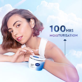 Nykaa Vaseline Cloud Soft Light Moisturiser Cream