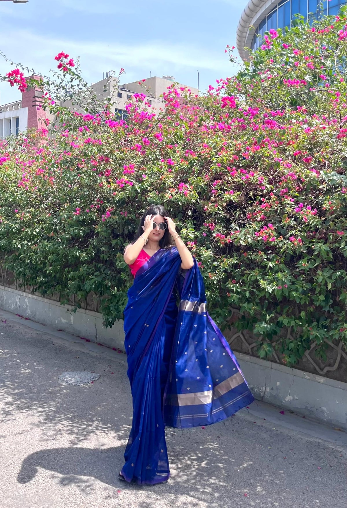 Vasthrlay Ethnic Silver Saree with decorative traditional design