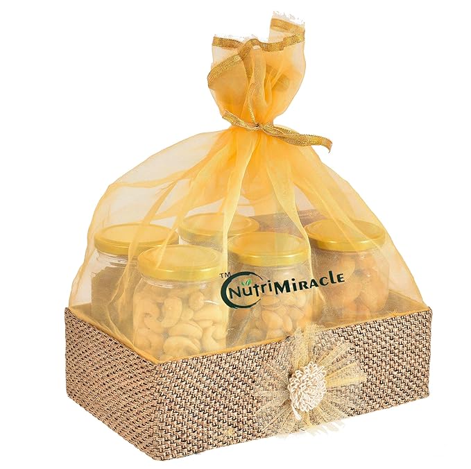 Nutri Miracle Christmas Dry Fruit And Nuts Gift Hamper - PUSHMYCART