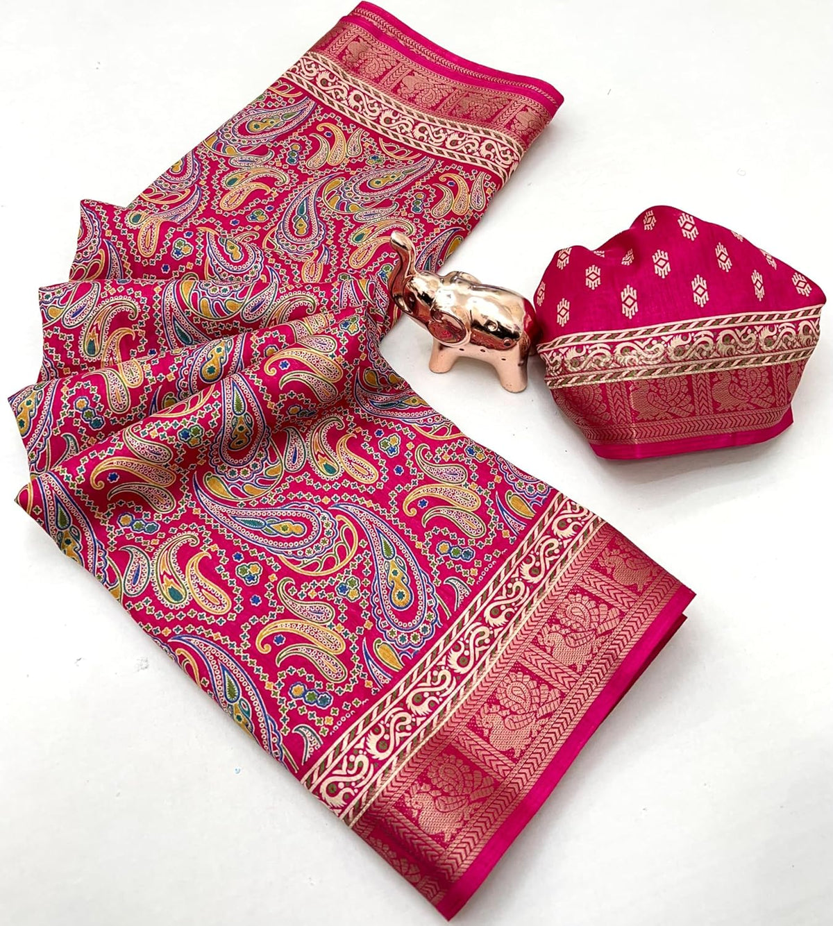 Vasthrlay Ethnic Classic Saree with decorative Kalamkari design