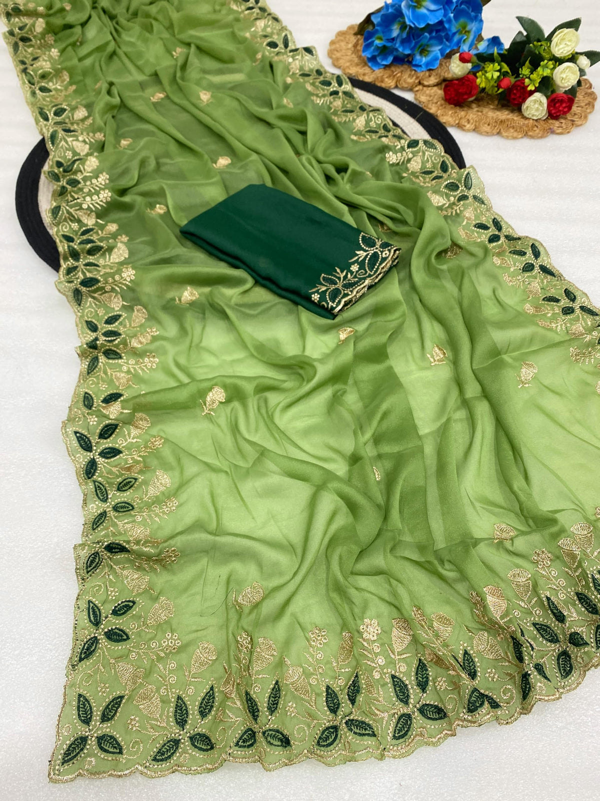 Vasthrlay Pink Traditional Saree for wedding and party wear styling