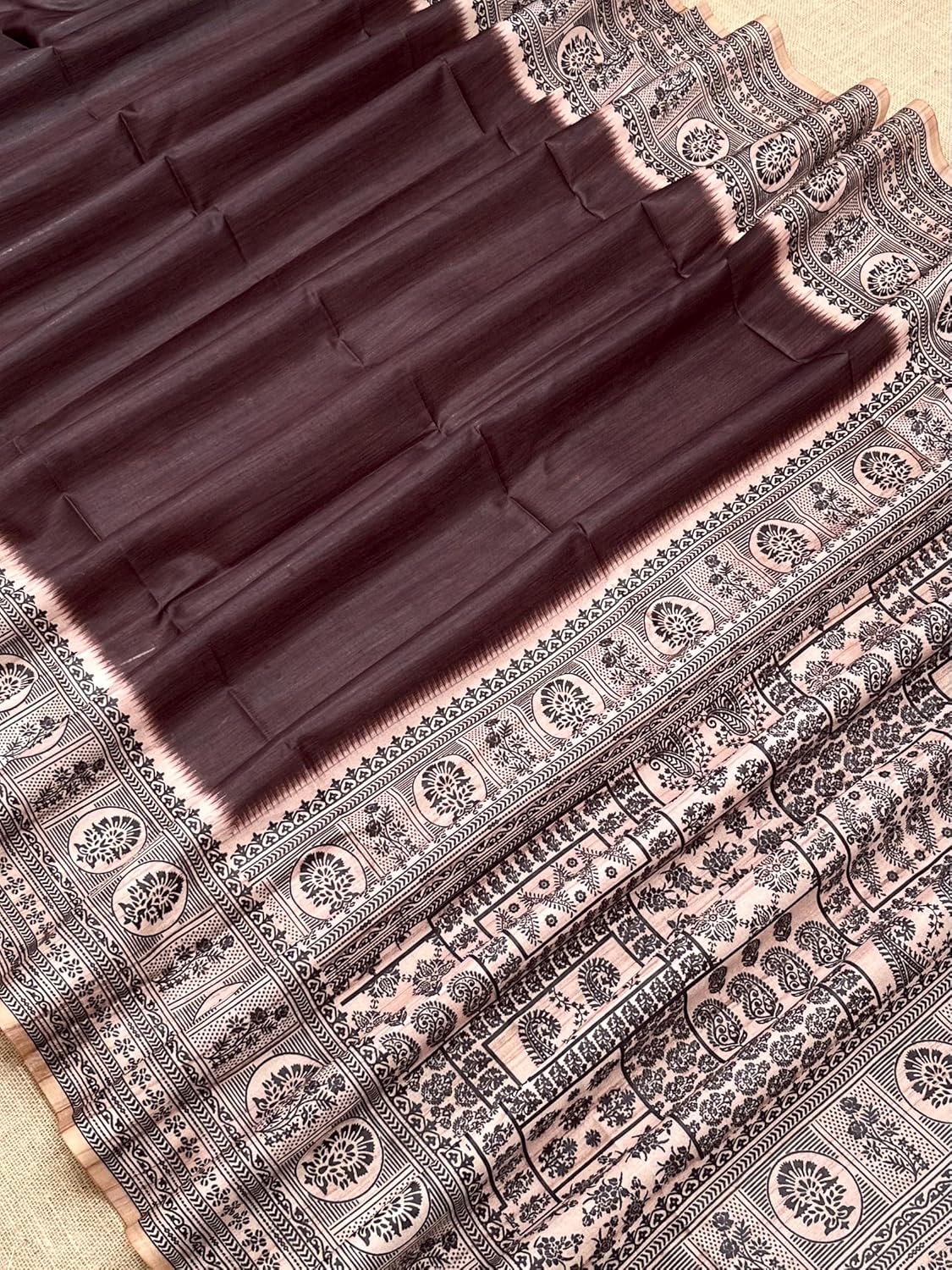 Vasthrlay Classic Kalamkari Saree with elegant Tussar styling
