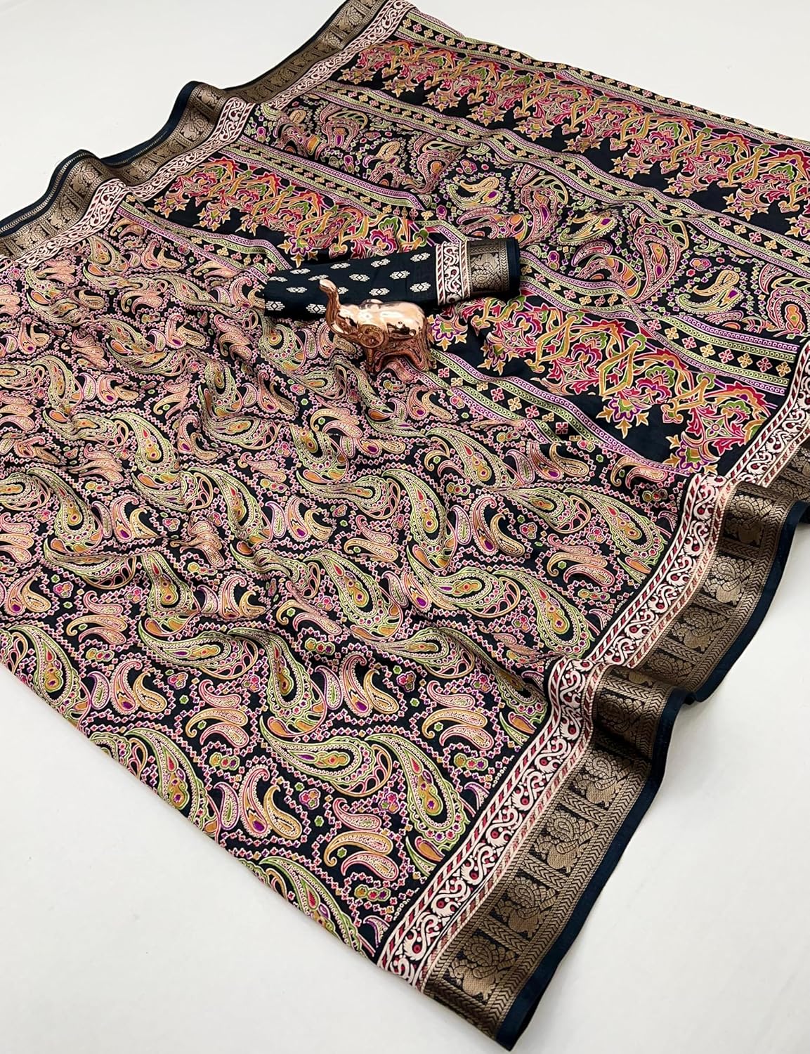 Vasthrlay Classic Kalamkari Saree with elegant Ethnic styling