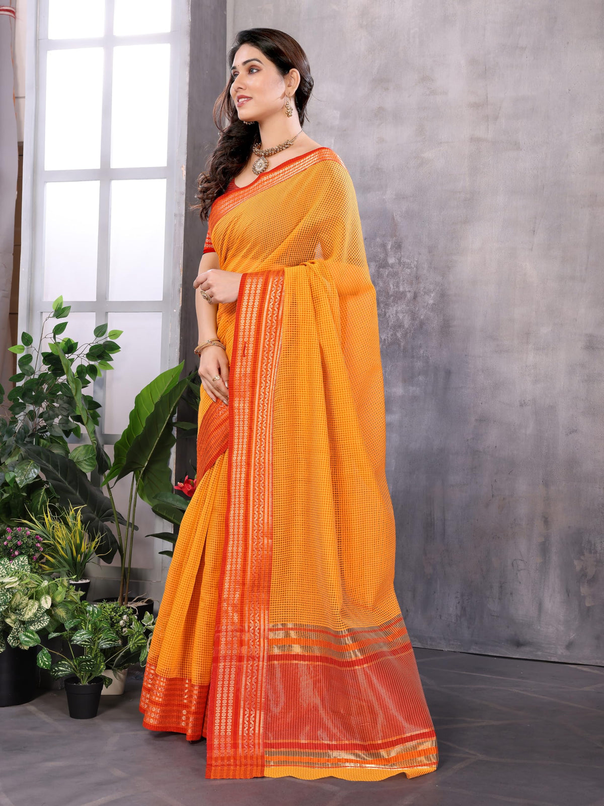 Vasthrlay Traditional Saree in Classic with refined ethnic ethnic appeal
