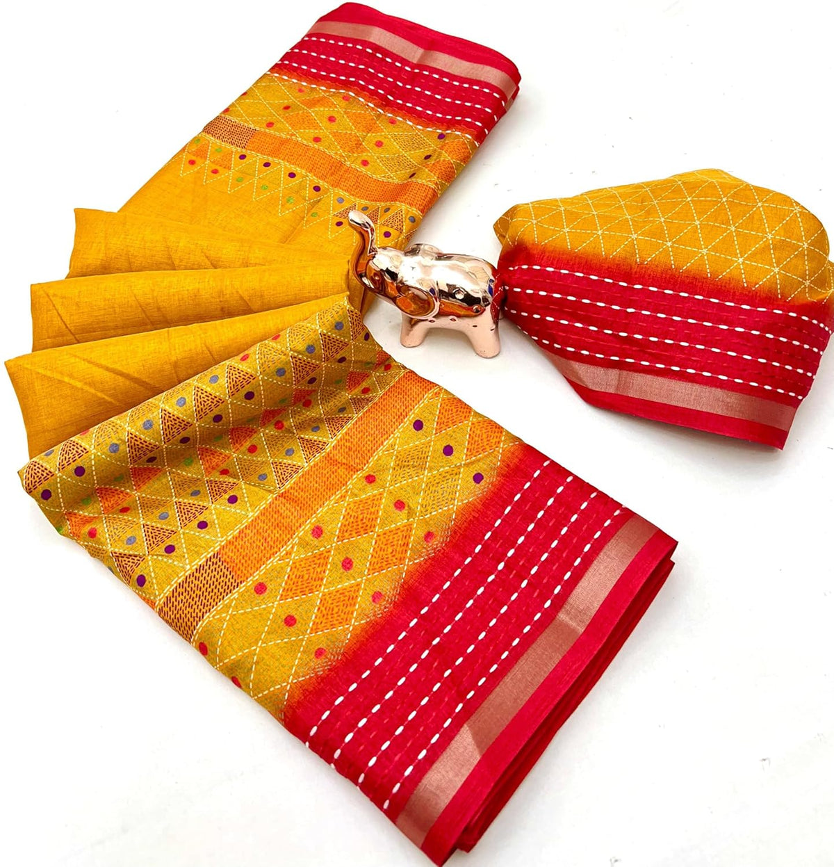 Vasthrlay Ethnic Classic Saree with decorative Kalamkari design
