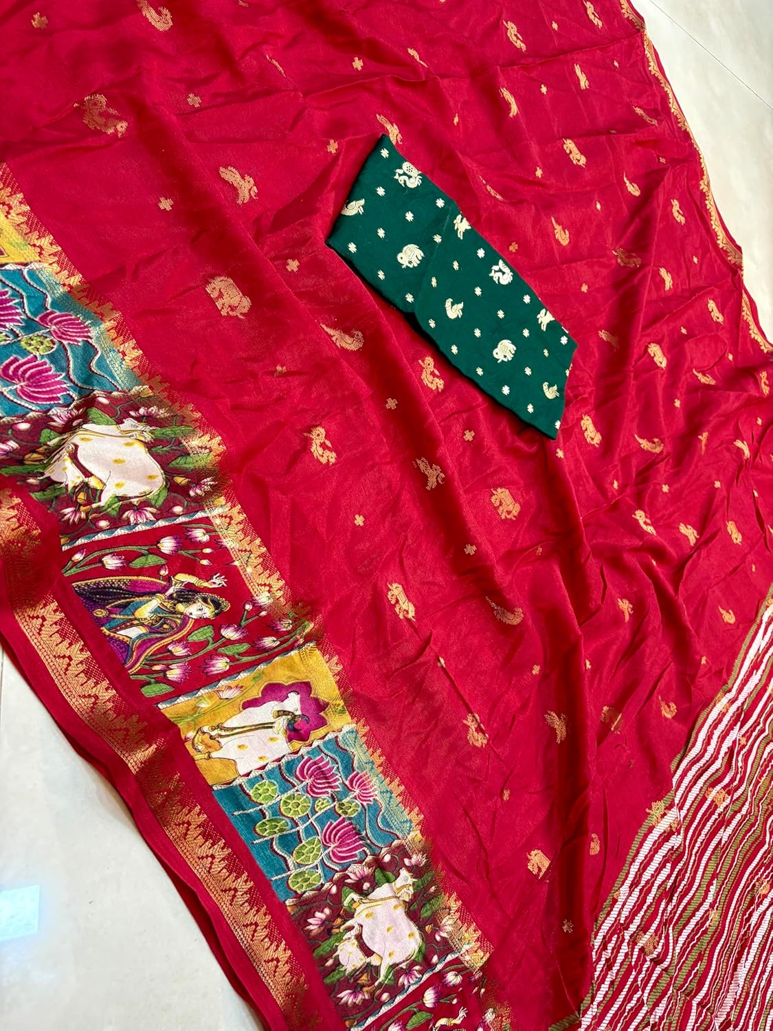 Vasthrlay Classic Traditional Saree for wedding and party wear styling