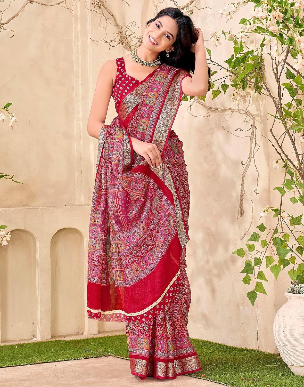 Vasthrlay Red saree with Printed styling and Georgette look