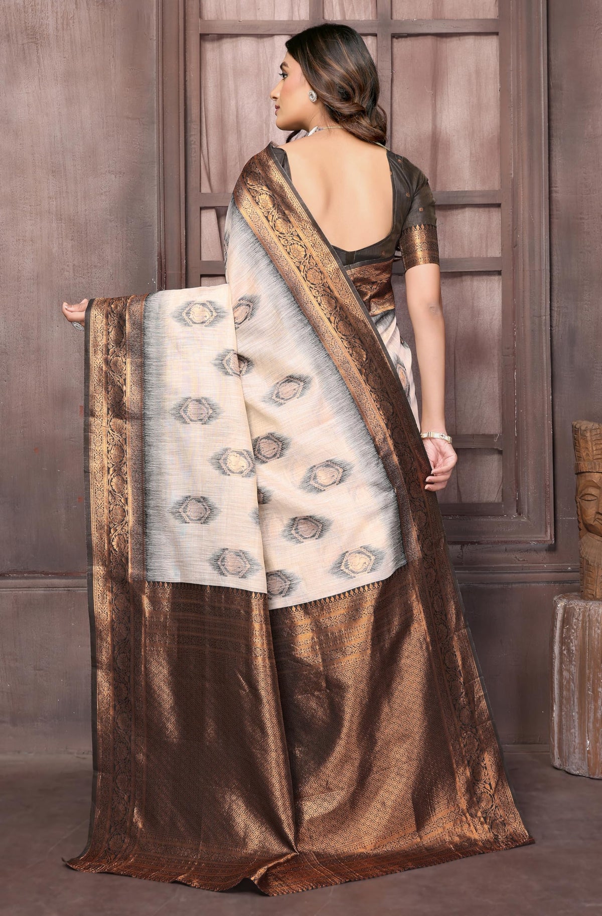 Vasthrlay Classic Traditional Saree for wedding and party wear styling