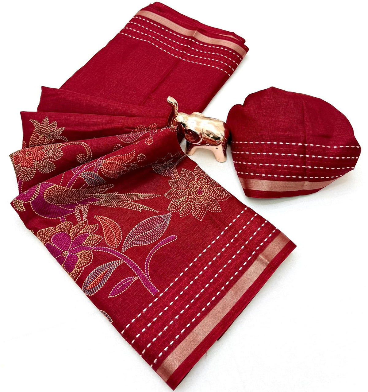 Vasthrlay Ethnic Classic Saree with decorative Traditional design