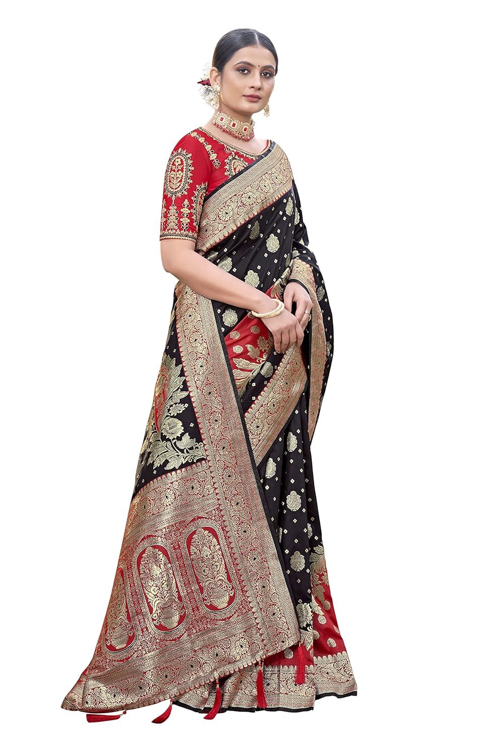 Vasthrlay Classic Traditional Saree for wedding and party wear styling