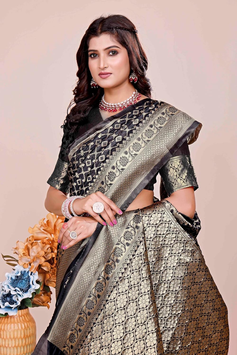 VasthrlayWedding Saree in Classic with elegant ethnic ethnic appeal