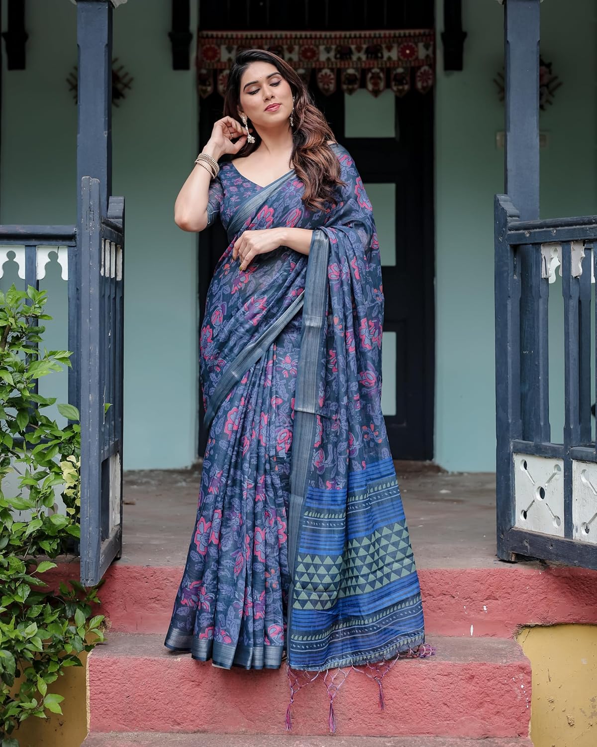 Vasthrlay Classic Traditional Saree for wedding and party wear styling