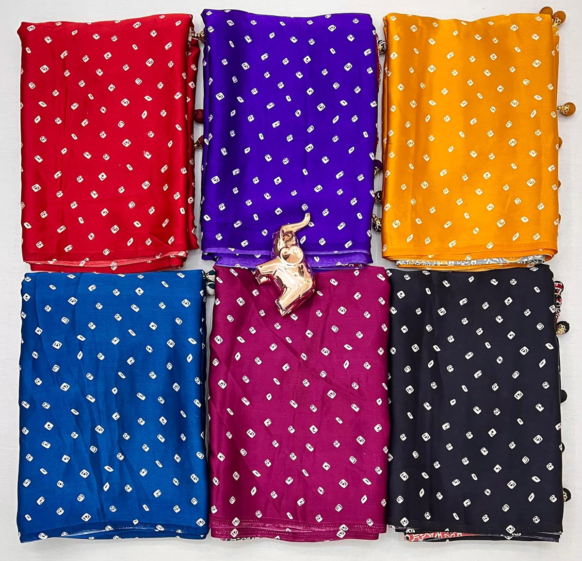 Vasthrlay Traditional Saree in Classic with refined ethnic appeal