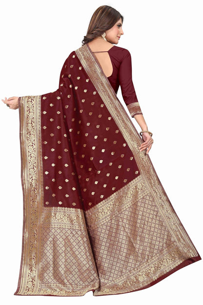 Vasthrlay Ethnic Saree with traditional design