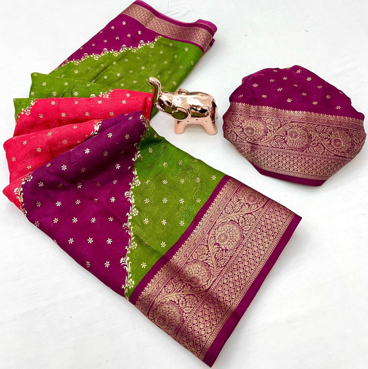 Vasthrlay Kanjivaram Classic Saree with decorative Weaving design