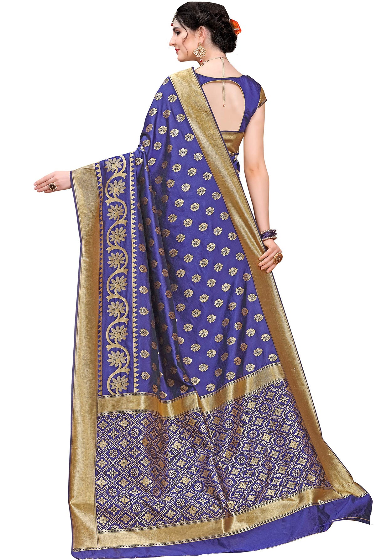 Vasthrlay Classic Traditional Saree with elegant ethnic styling