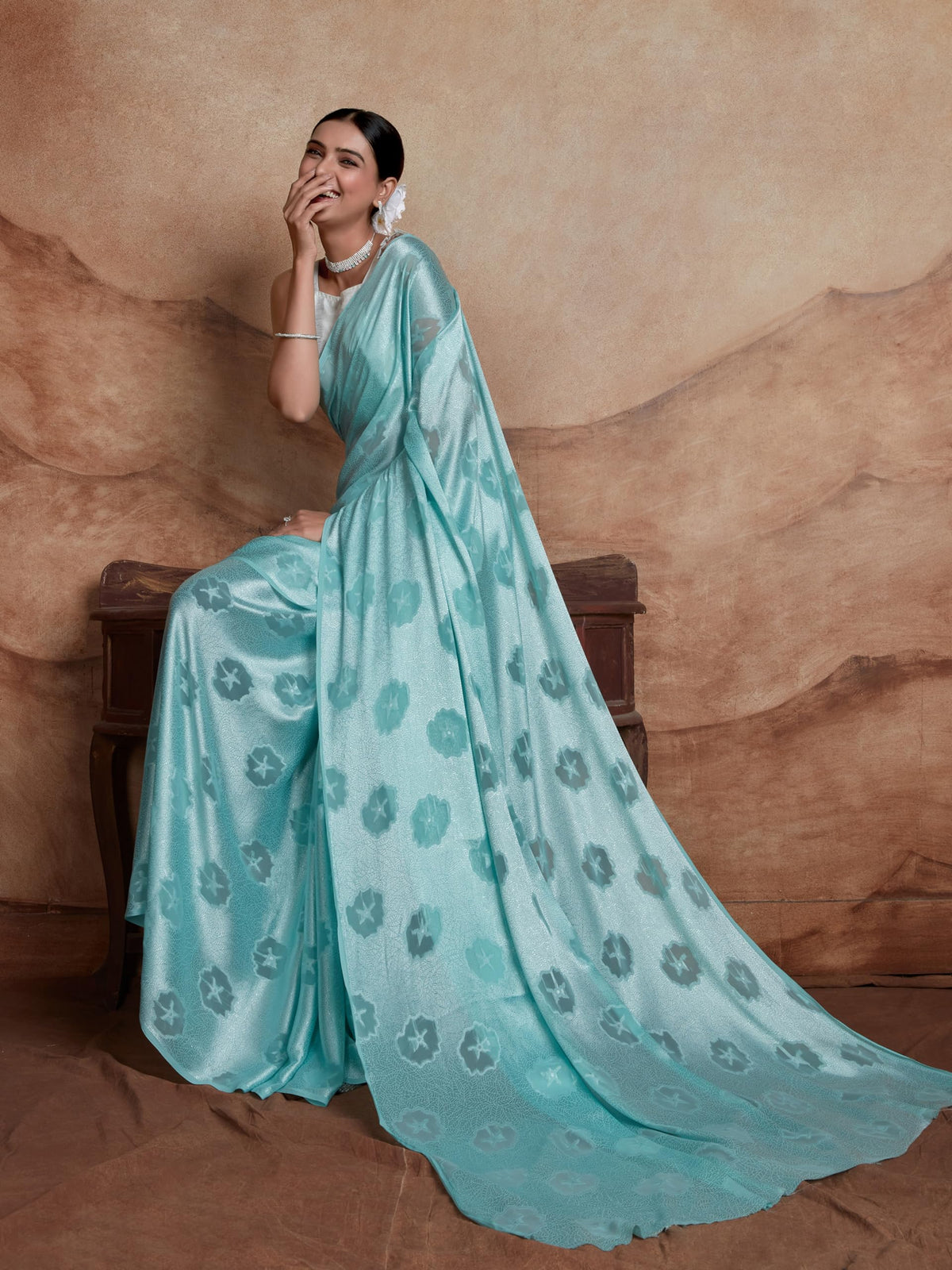 Vasthrlay Classic Traditional Saree with elegant georgette styling