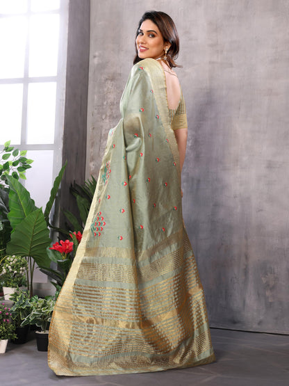 Vasthrlay Ethnic Classic Saree with decorative embroidery design