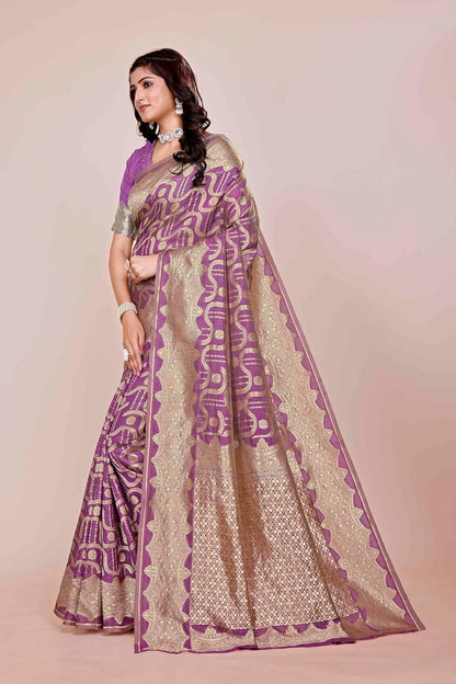 VasthrlayClassic Saree with elegant ethnic wedding styling