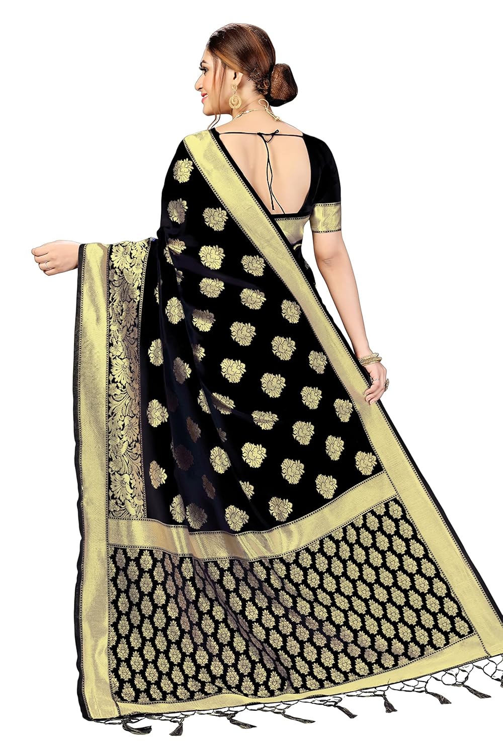 Vasthrlay Classic Saree with elegant banarasi styling