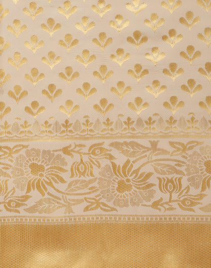 Vasthrlay Classic Traditional Saree with elegant banarasi styling