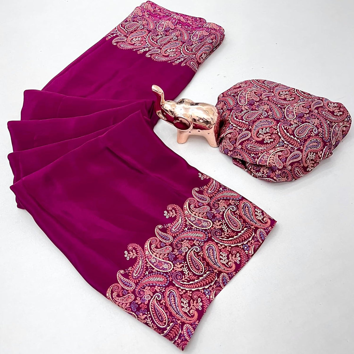 Vasthrlay Ethnic Classic Saree with decorative Designer design