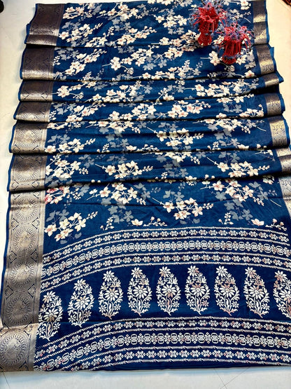 Vasthrlay Classic Traditional Saree with elegant Ethnic styling
