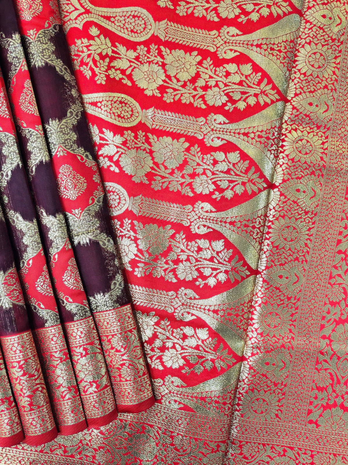 Vasthrlay Classic Weaving Saree with elegant Banarasi styling