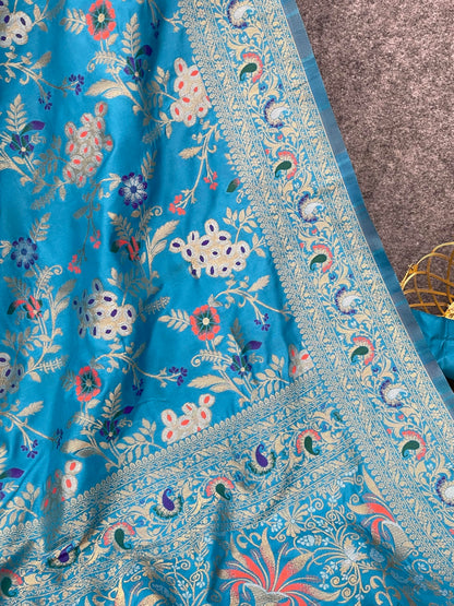 Vasthrlay Woven Saree in Classic with refined banarasi ethnic appeal
