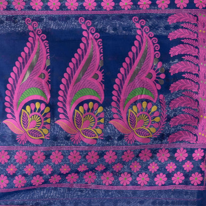 Vasthrlay Traditional Saree in Classic with refined ethnic appeal