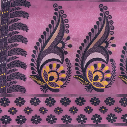 Vasthrlay Traditional Saree in Classic with refined ethnic appeal