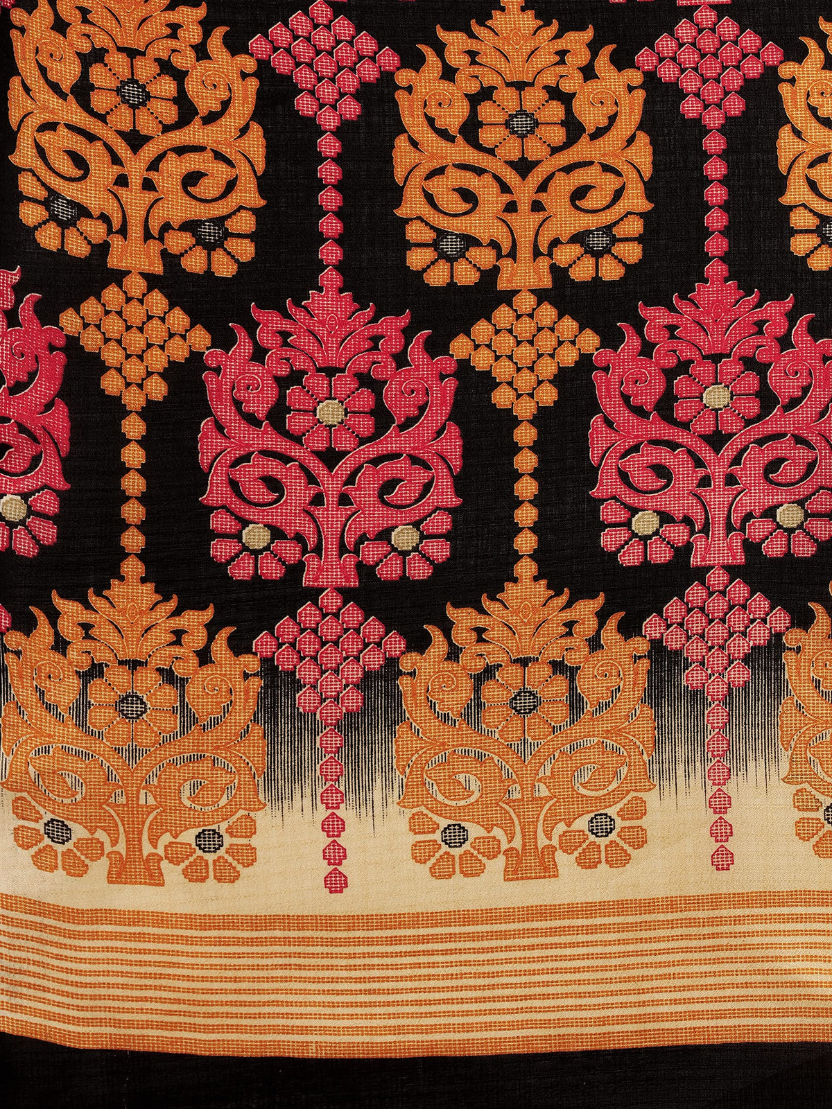 Vasthrlay Printed Saree in Black with refined ethnic ethnic appeal