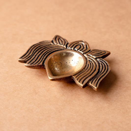 Samskara Home Pankaja Brass Diya
