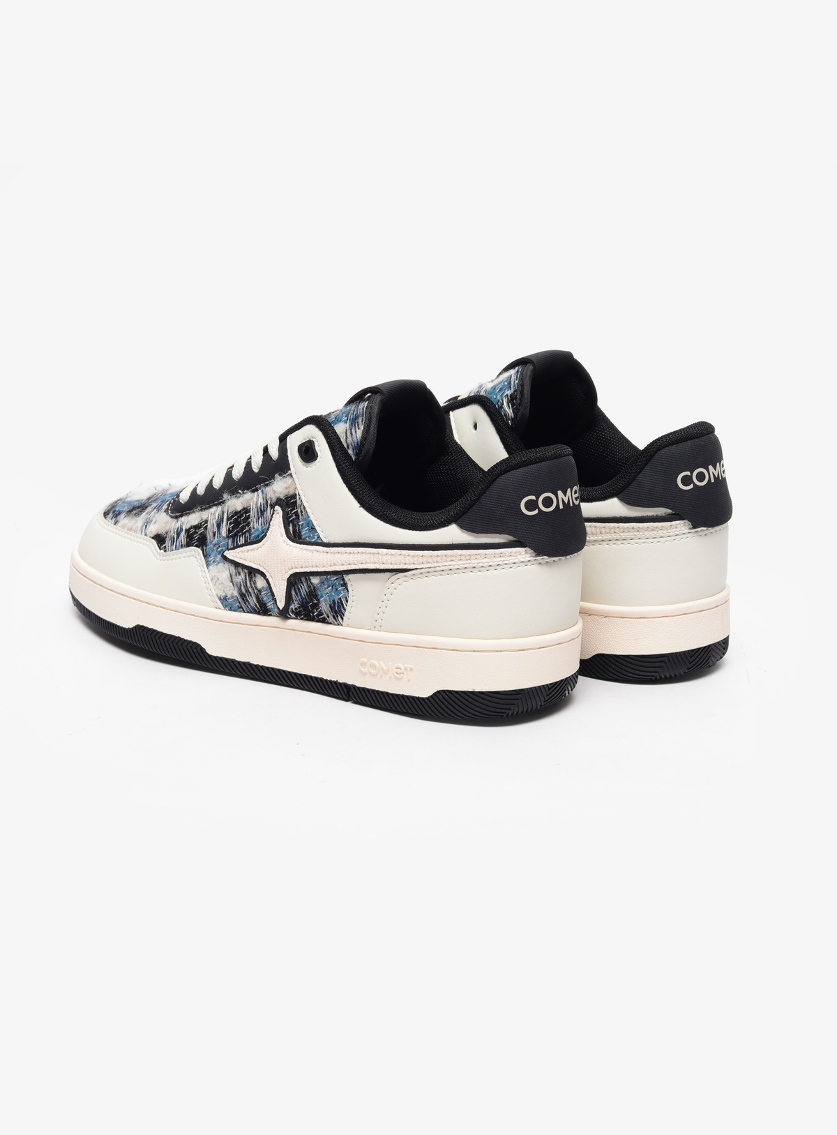 Comet X Lows Frostbite Sneakers