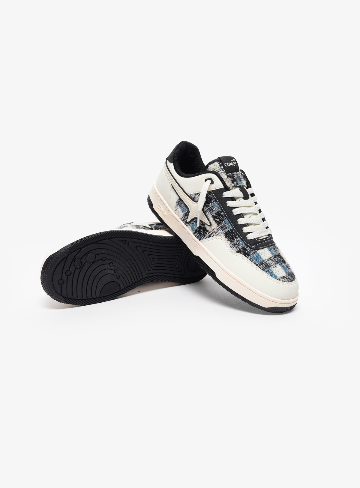 Comet X Lows Frostbite Sneakers