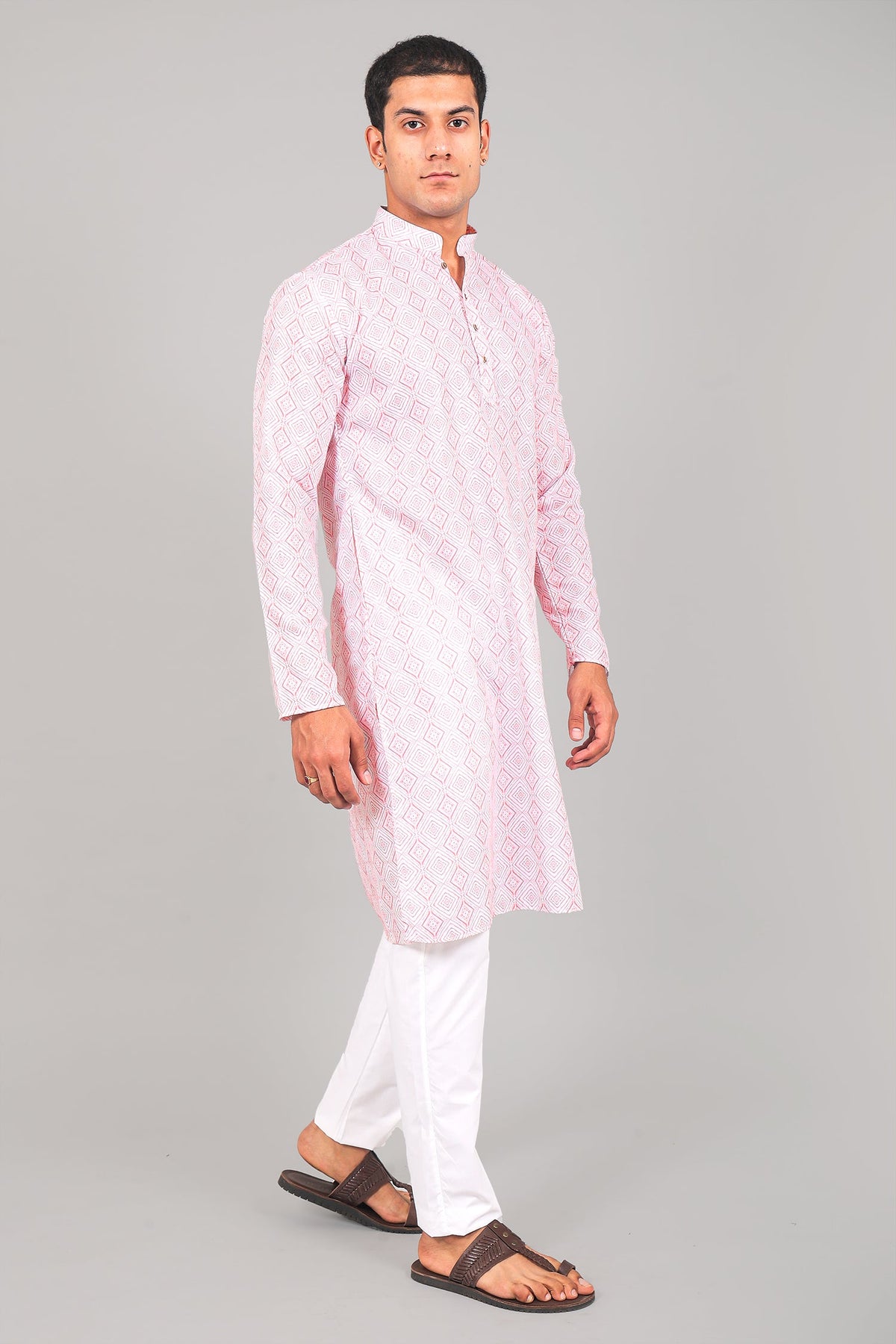 Veshbhoshaa Bluesaanchi Effortlessly Stylish Textured Light Pink Kurta Set For Men - PUSHMYCART