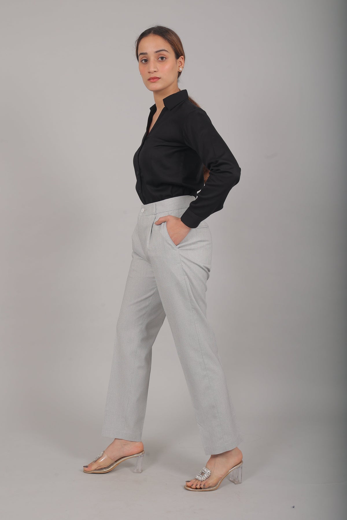 Veshbhoshaa Bluebird Women'S Black And White Checks Trouser - PUSHMYCART