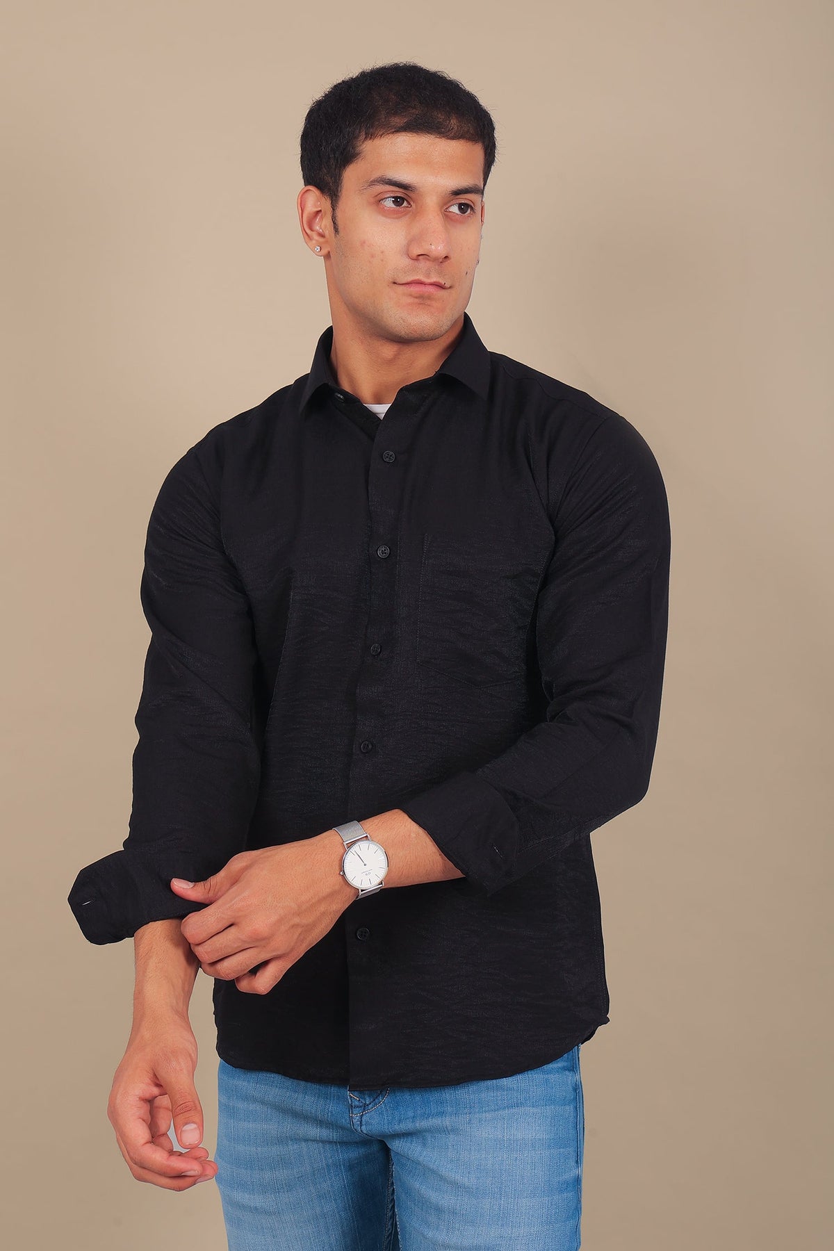 Veshbhoshaa Bluebird Men'S Black Knitted Plain Shirt - PUSHMYCART