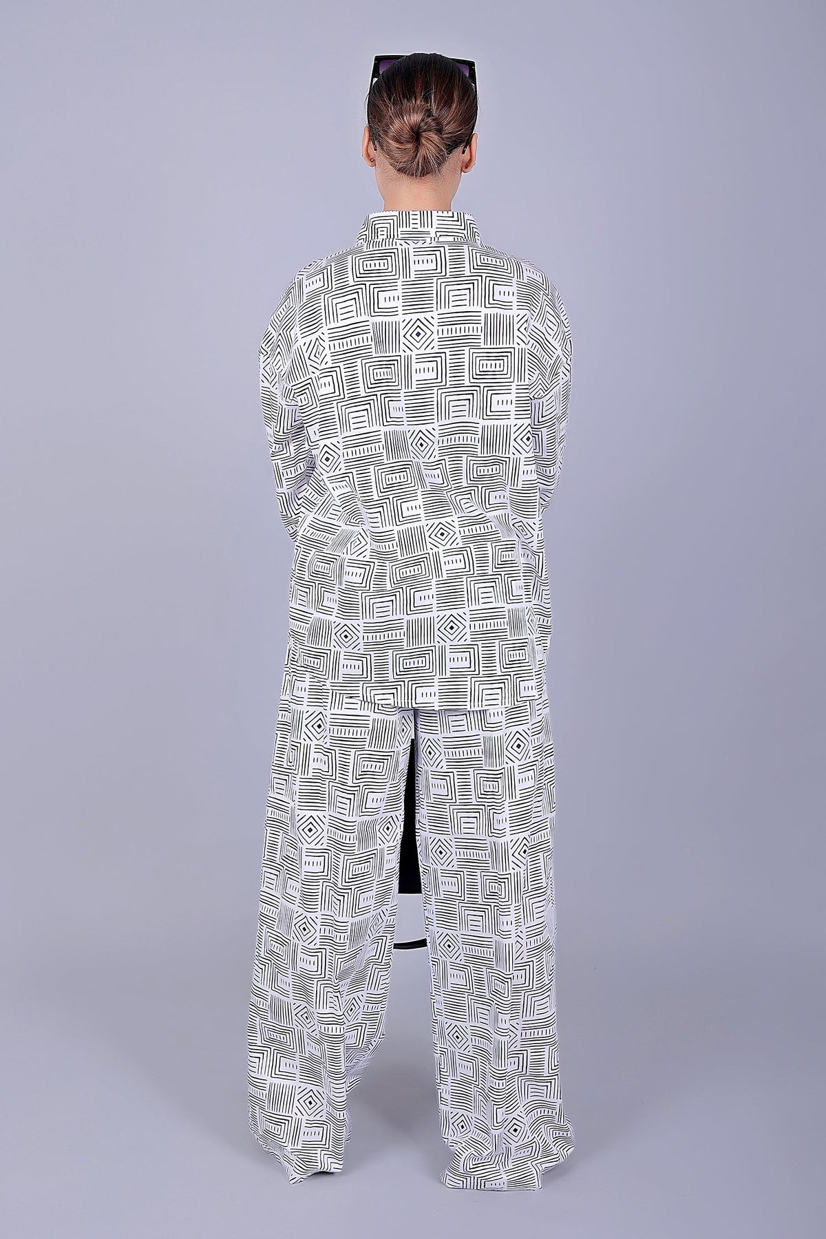 Veshbhoshaa Bluebird Women'S Printed Co-Ord Set Black And White - PUSHMYCART