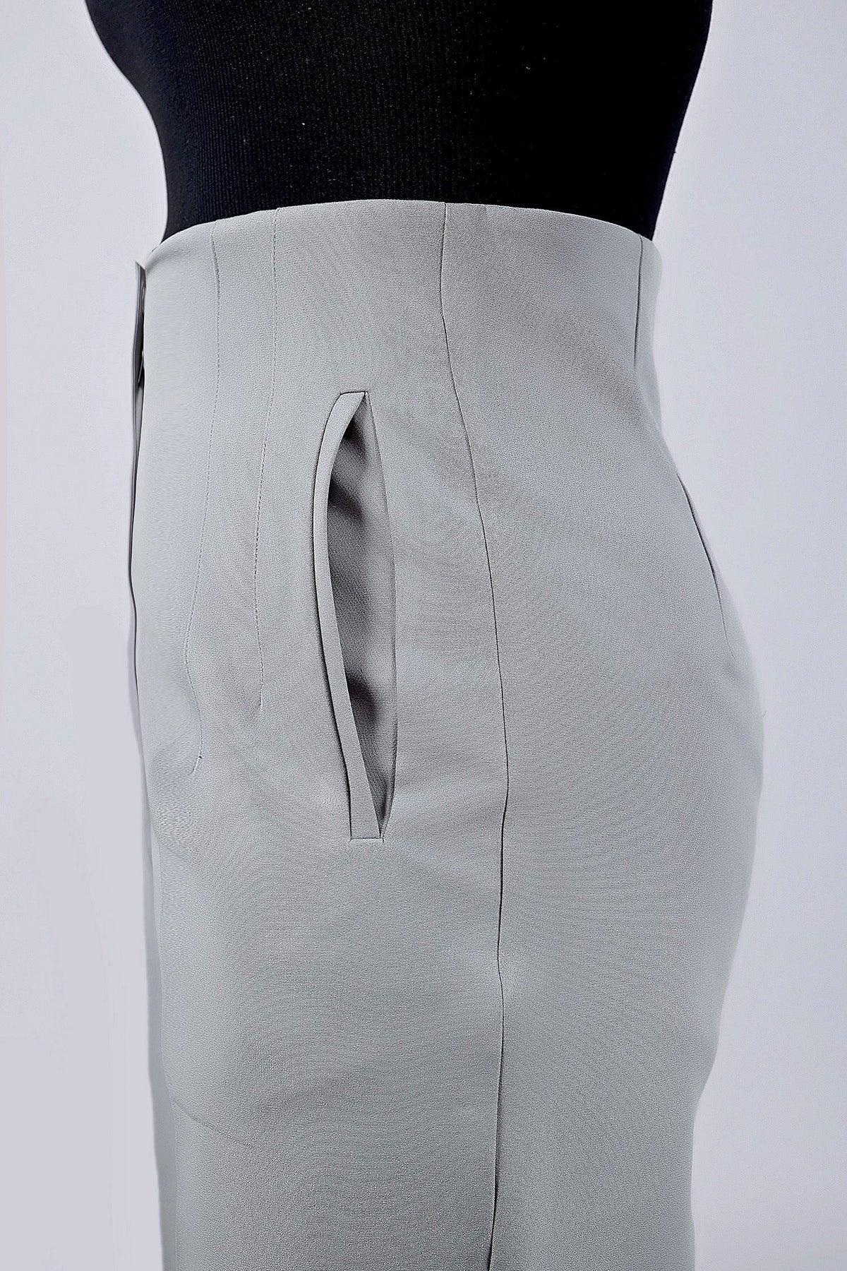 Veshbhoshaa Bluebird Women'S High-Waist Grey Trouser - PUSHMYCART