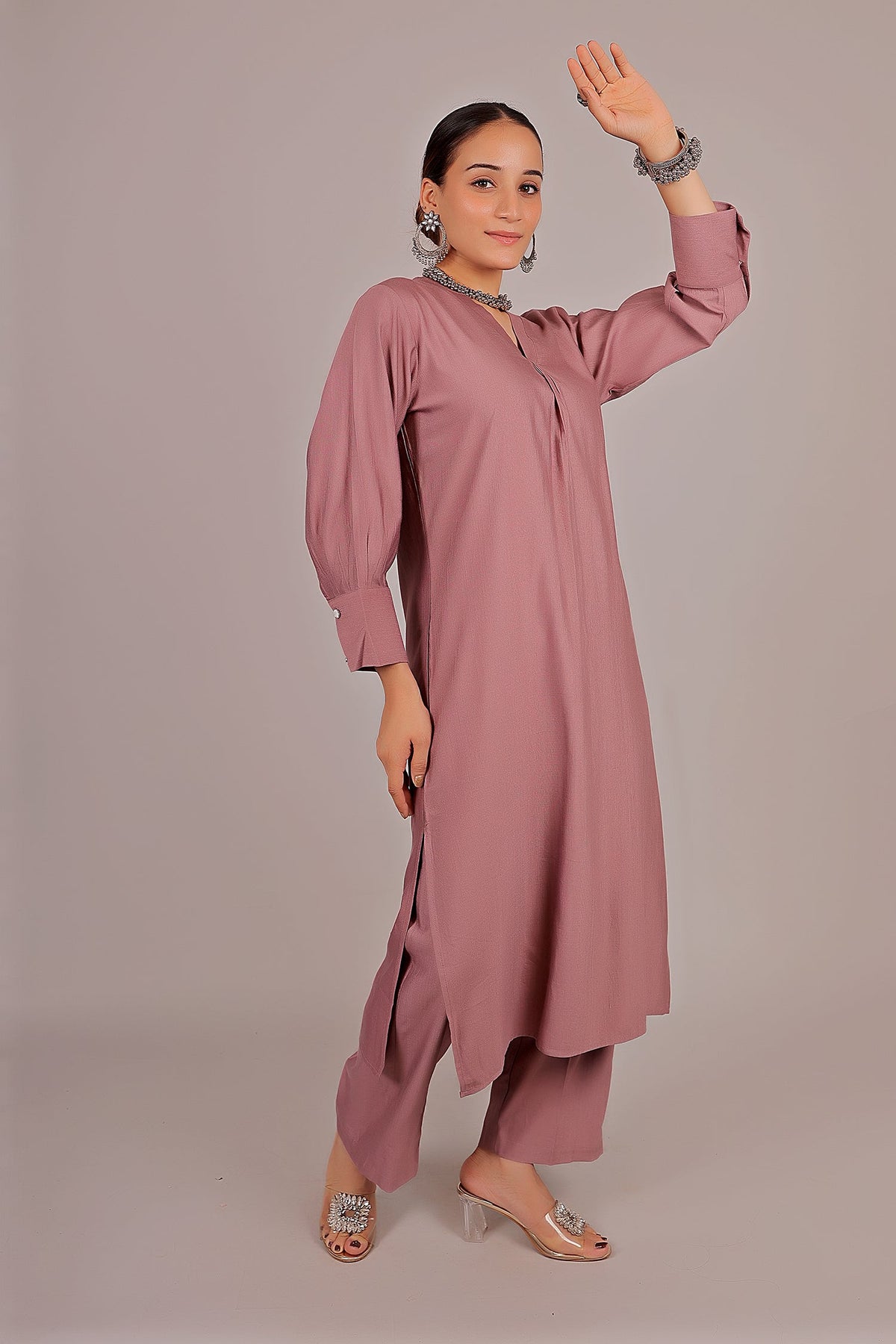 Veshbhoshaa Bluesaanchi Women'S Rosewater Kurti With Trouser Pajama Set - PUSHMYCART
