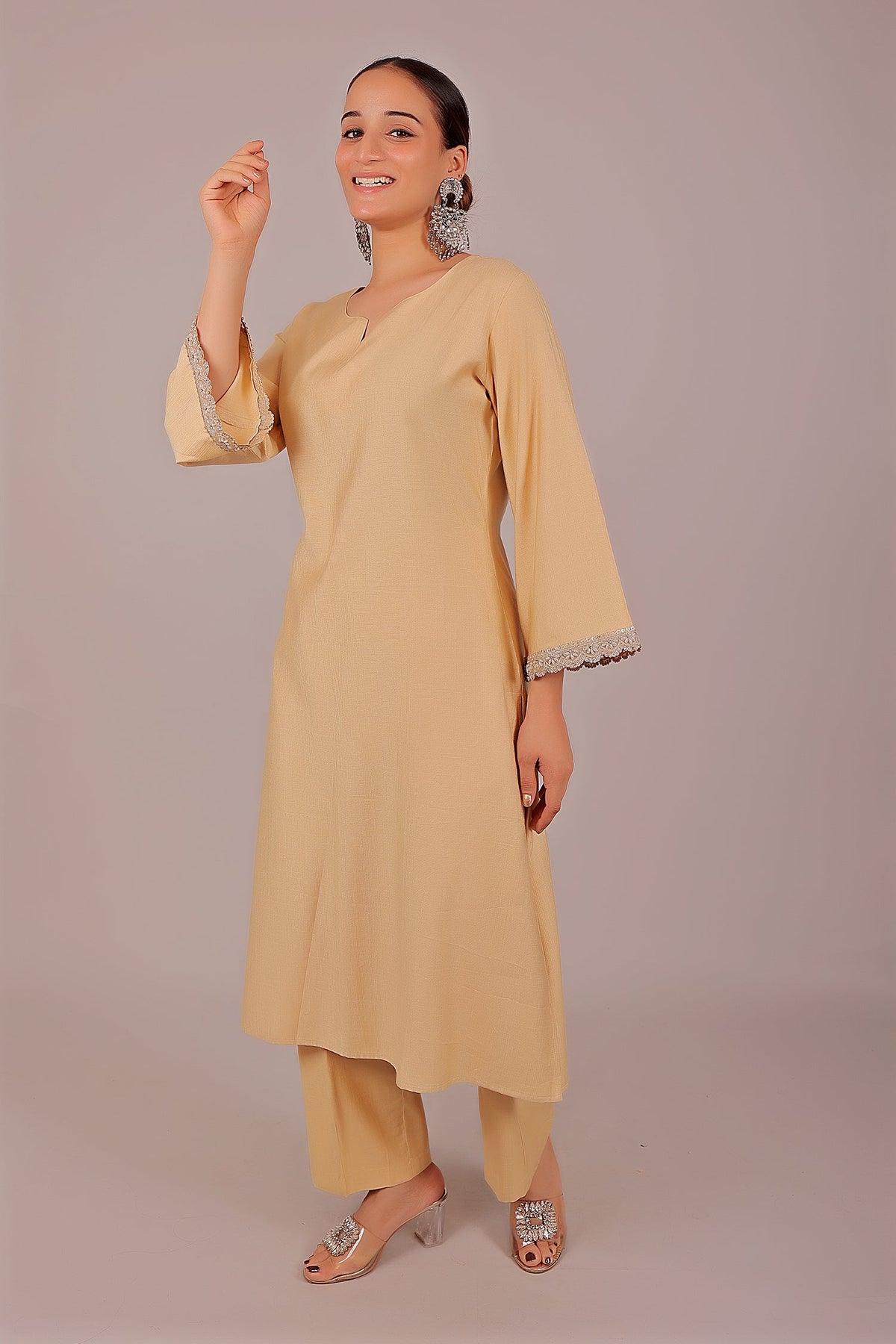 Veshbhoshaa Bluesaanchi Women'S Beige Kurti Pajama Set - PUSHMYCART