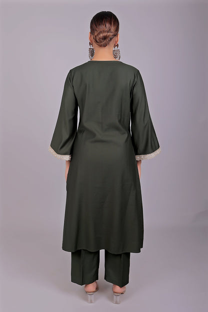 Veshbhoshaa Bluesaanchi Women'S Dark Green Kurti Pajama Set - PUSHMYCART