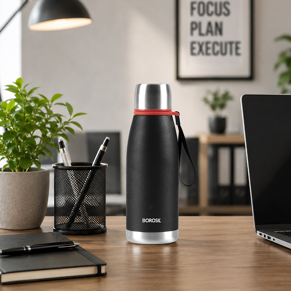 Borosil Altis Vacuum Insualted Bottle Black