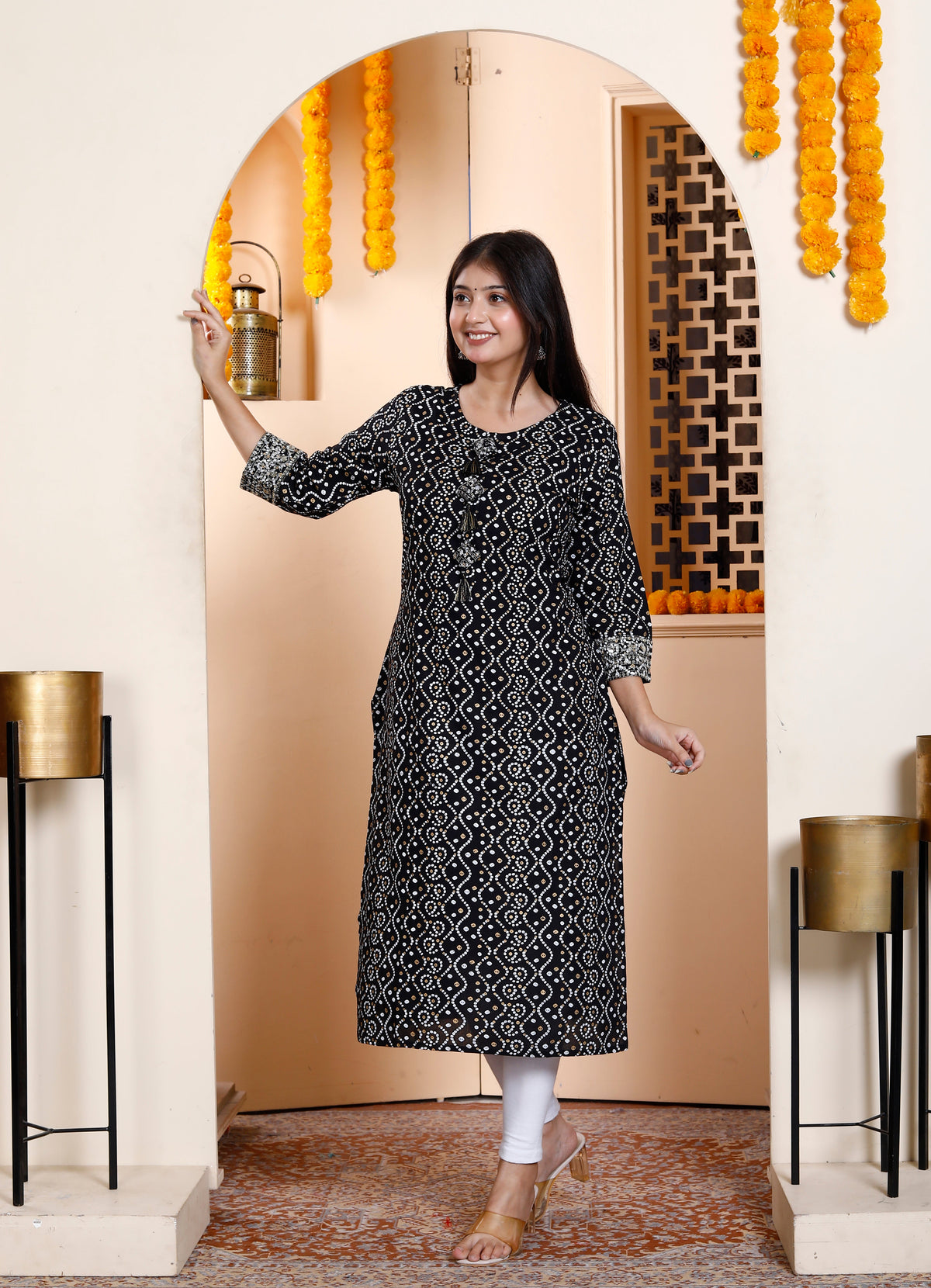 Miravan Womens Rayon Embroidery Black Bandhani Printed Straight Kurti - view 14