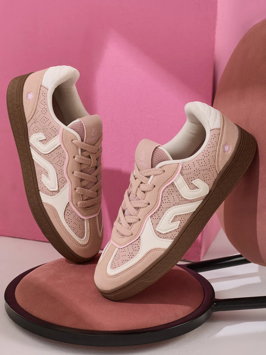 Campus BELL Beige Womens Sneakers