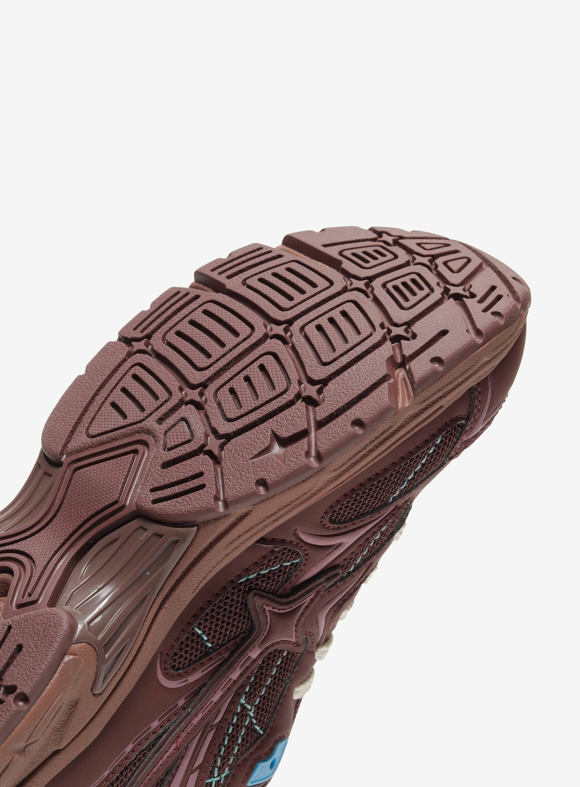 Comet Apex Dune Sneakers